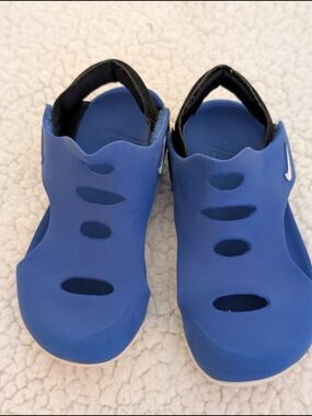 Great Condition: Nike Sunray Protect 3 Kids 2